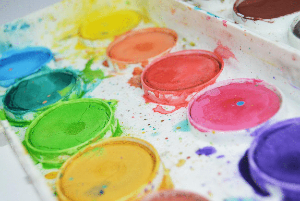 Close up image of a paint palette